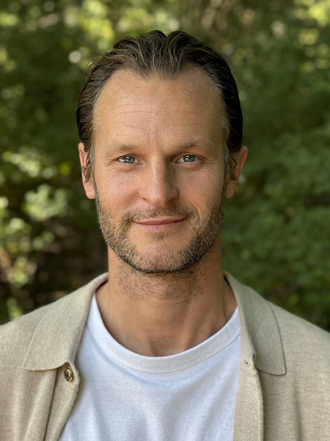 Oliver Dicker - Therapist & Counsellor Oliver Dicker - Therapist & Counsellor